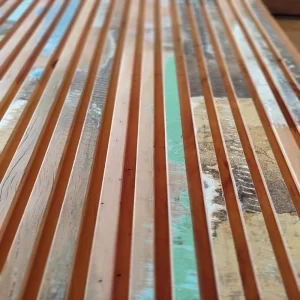 Revestimento Painel Ripado com vestígios tinta -  Peroba Rosa Demolição ( Valor m²)