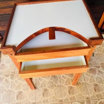 BANCADA PARA OURIVES EM MADEIRA MACIÇA 0,82 X 0,52 X 0,92 c/ 02 gavetas